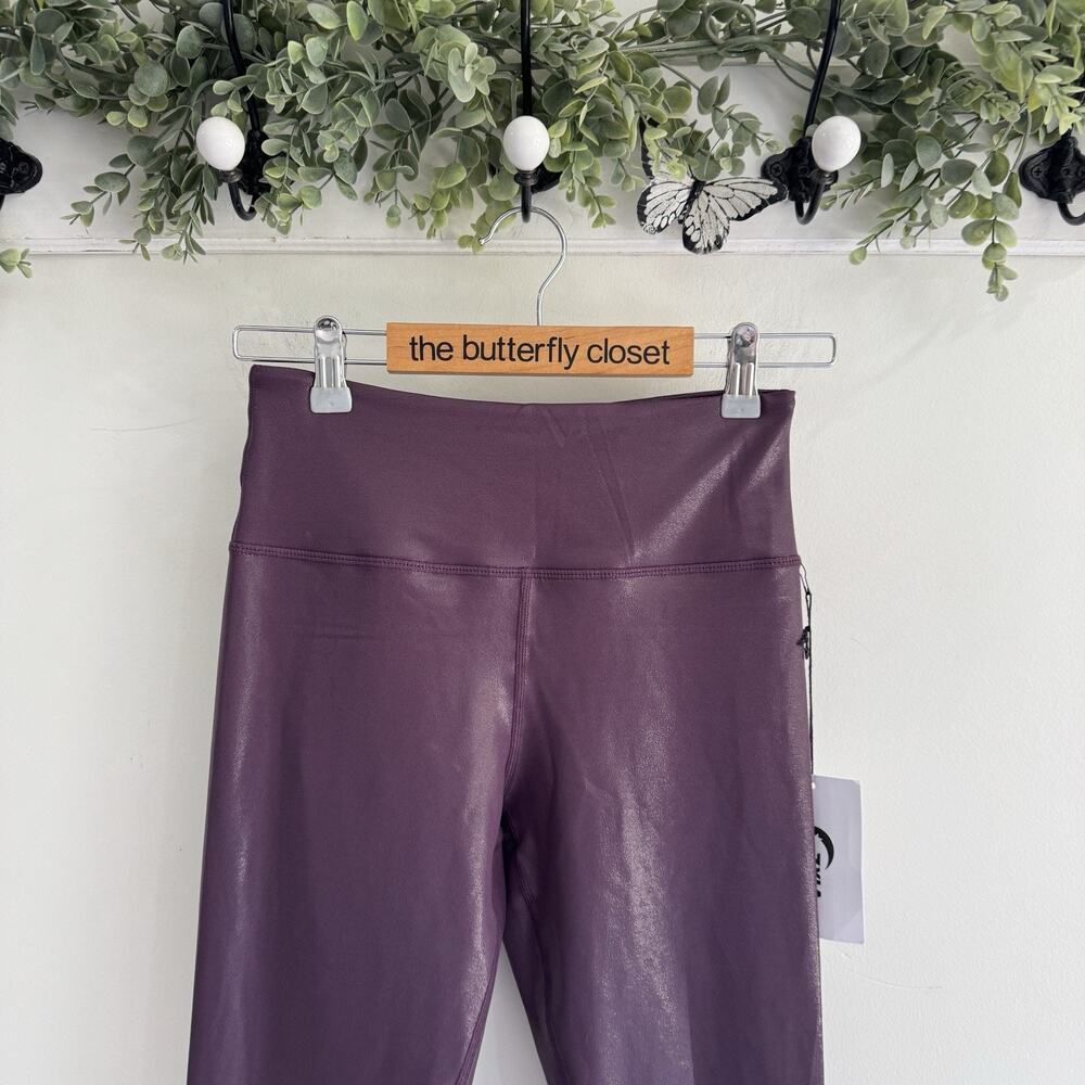 New Zyia Plum Metallic Hi Rise 7/8 Leggings Small VV3158 - Picture 2 of 4